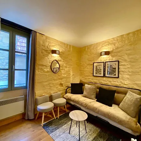 בית נופש Maison De Le Rempart סרלה-לה קנדה