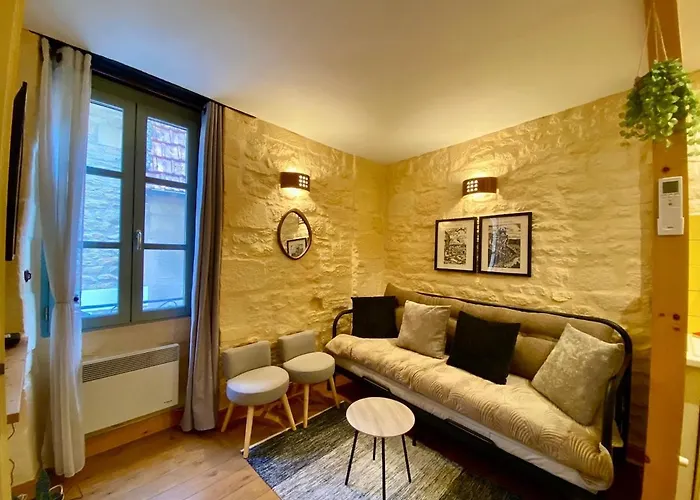 בית נופש Maison De Le Rempart סרלה-לה קנדה
